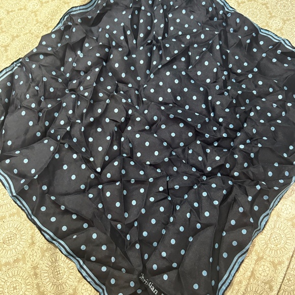 Christian Dior silk pocket square - Picture 2 of 2
